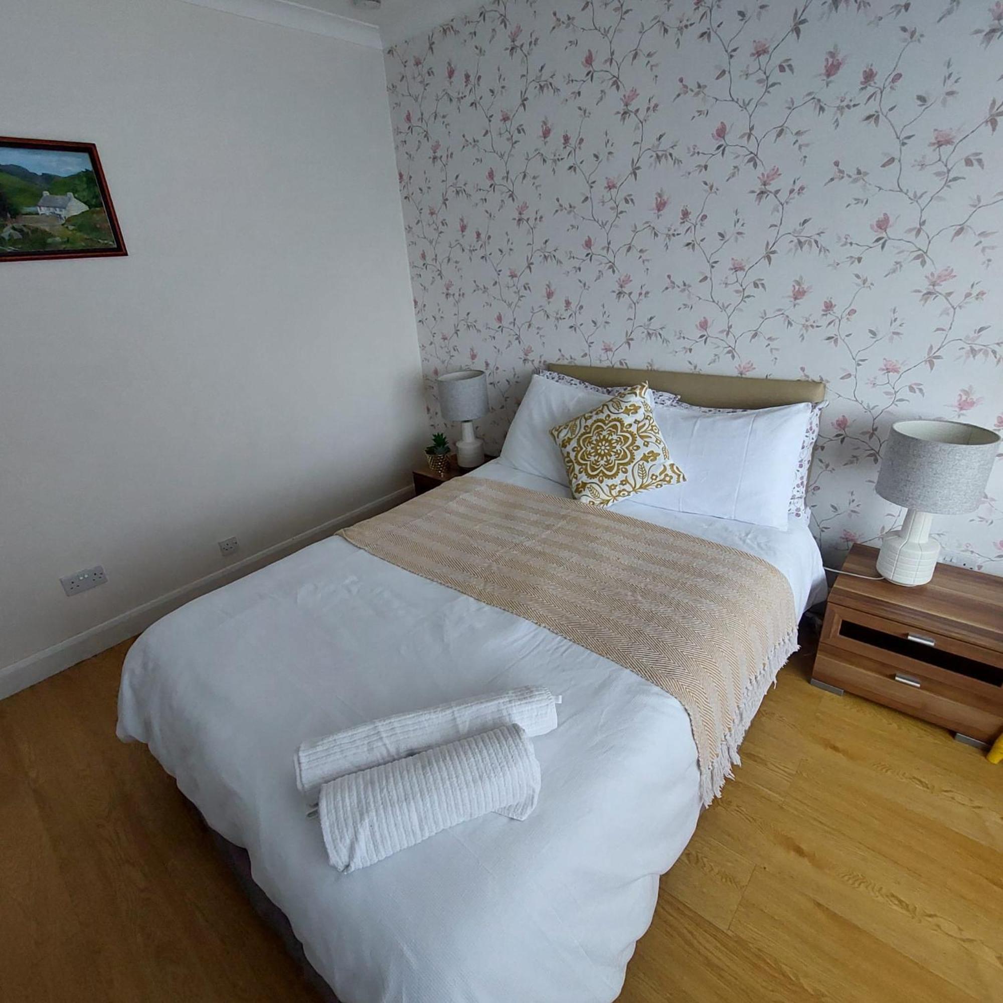 Bellevue Bungalow - Comfortable Home With Amazing Views 벨파스트 외부 사진