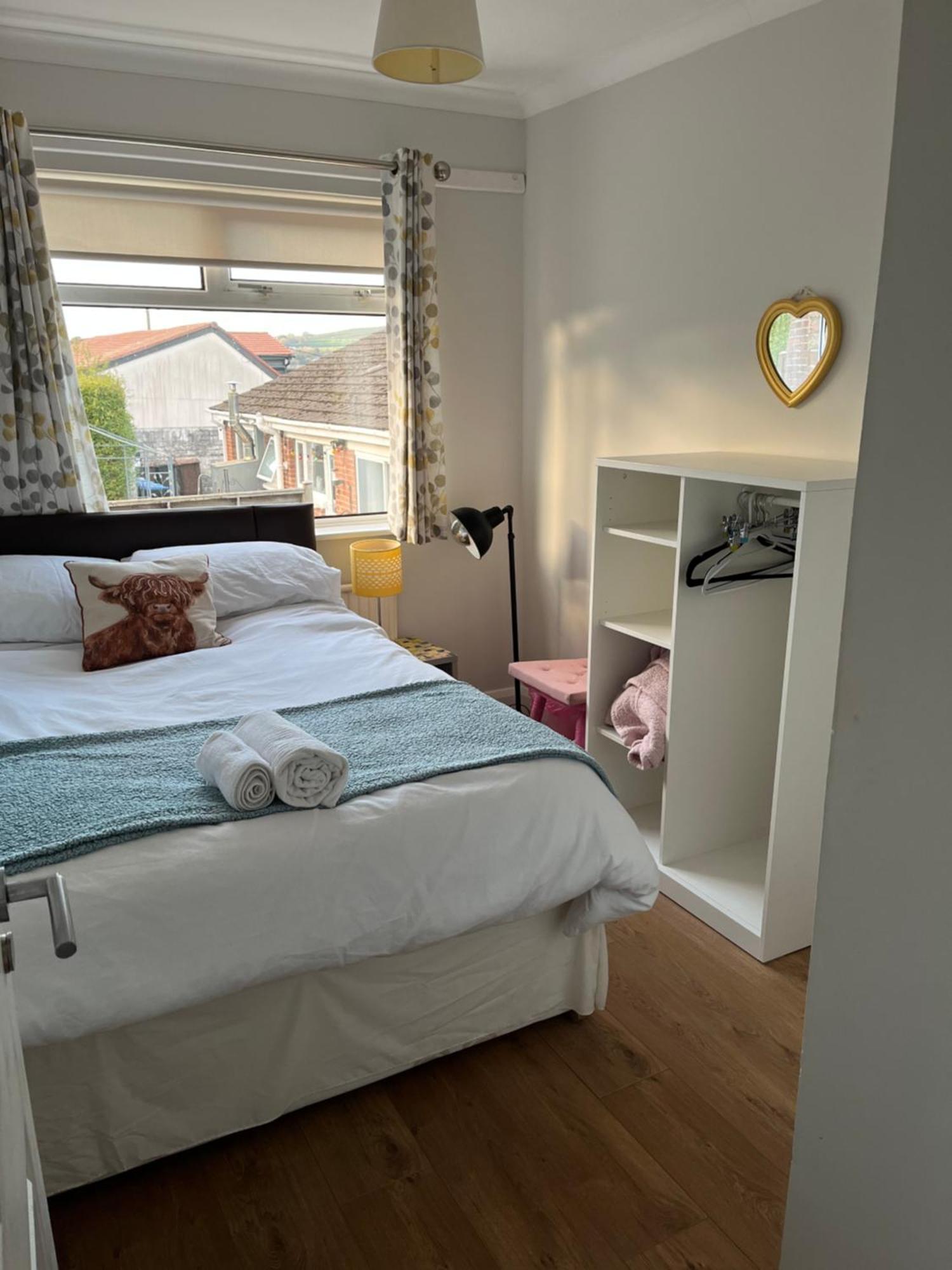 Bellevue Bungalow - Comfortable Home With Amazing Views 벨파스트 외부 사진