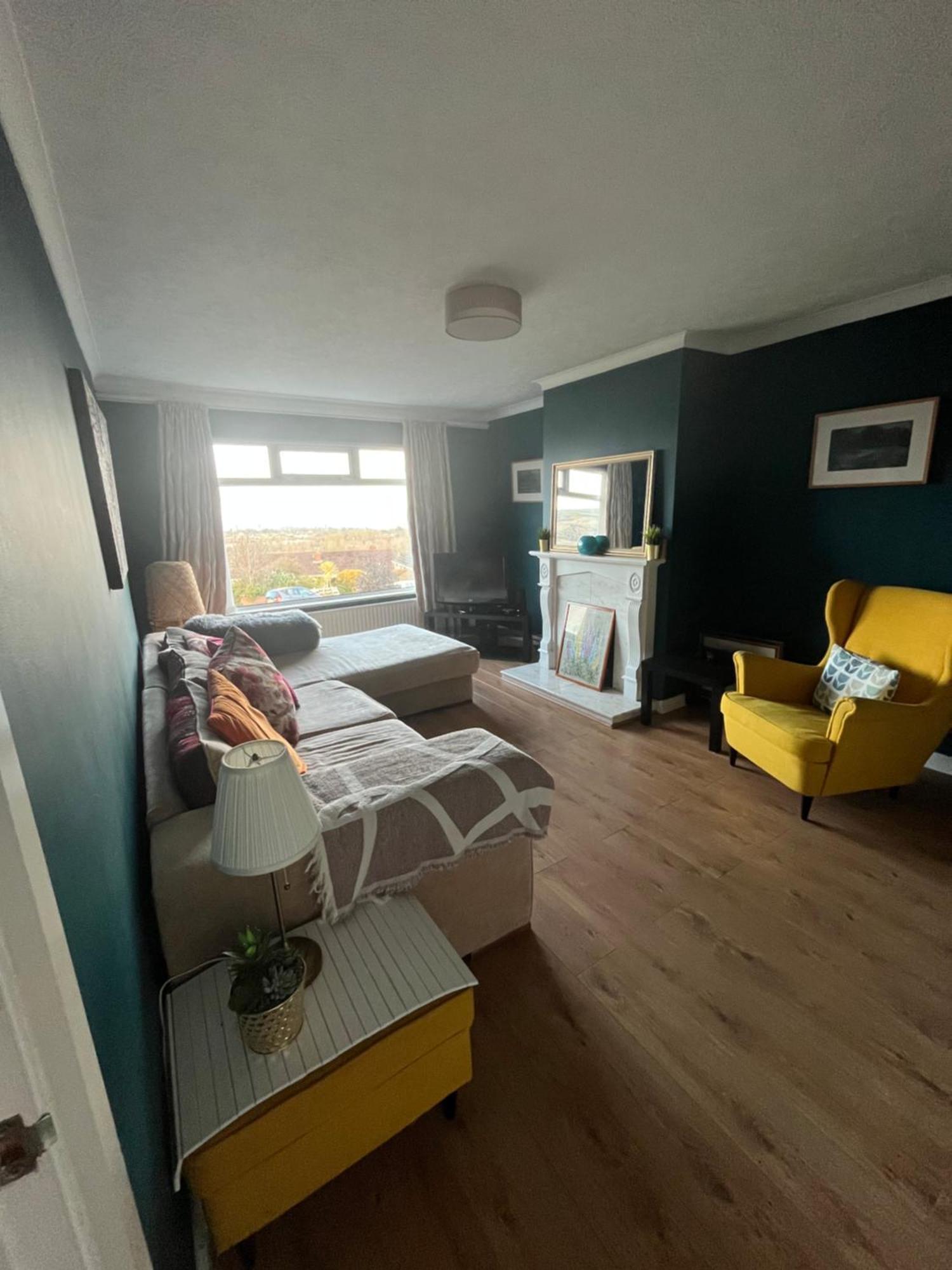 Bellevue Bungalow - Comfortable Home With Amazing Views 벨파스트 외부 사진