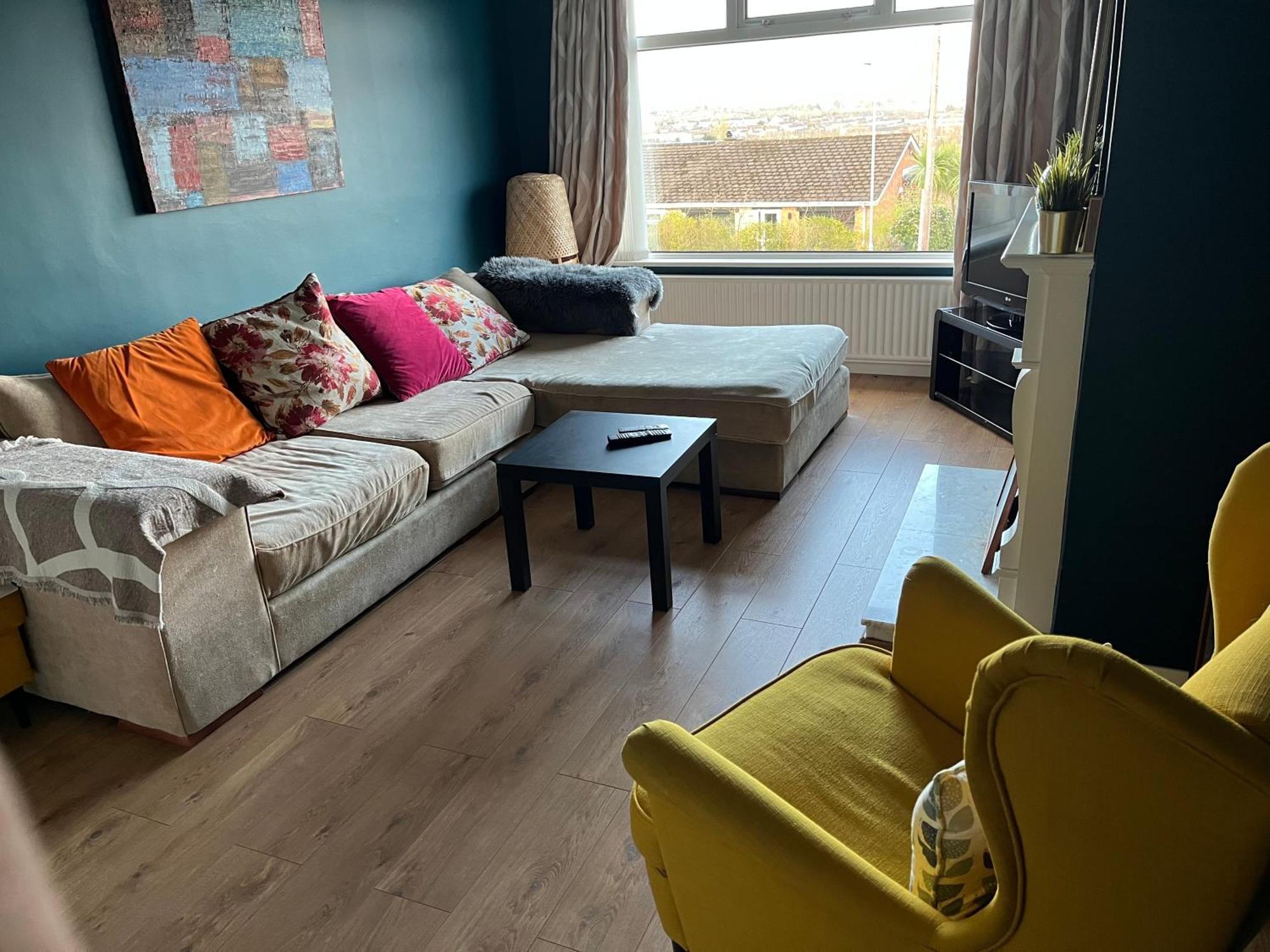Bellevue Bungalow - Comfortable Home With Amazing Views 벨파스트 외부 사진